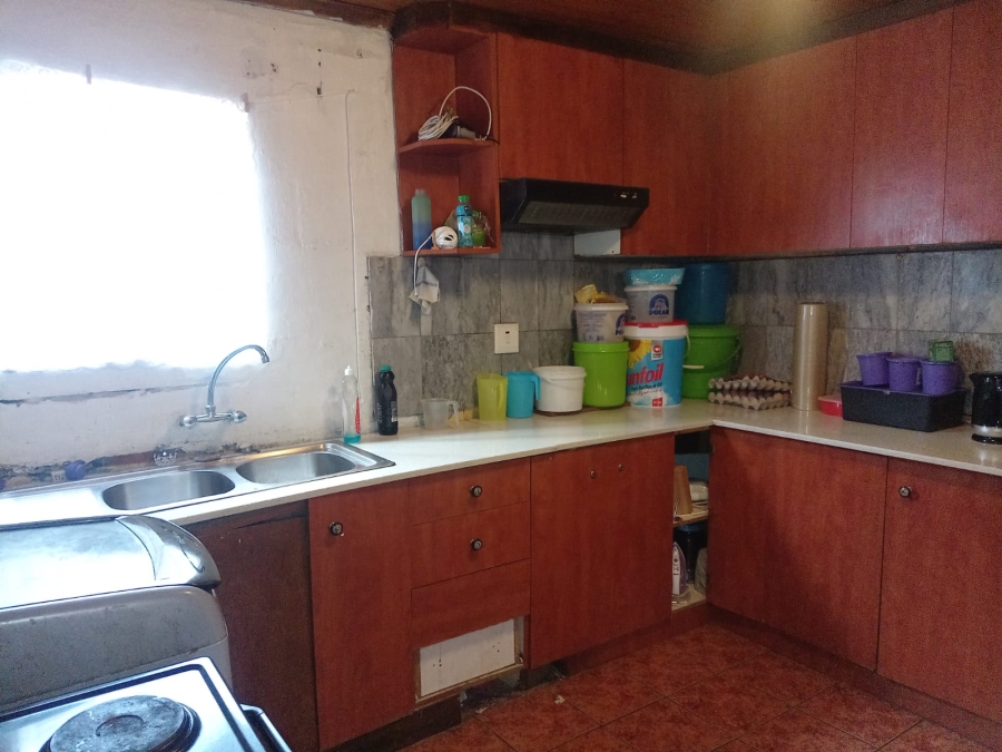 3 Bedroom Property for Sale in Lentegeur Western Cape